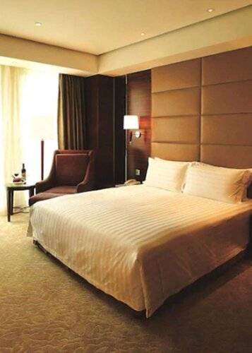 Regal Jinfeng Hotel