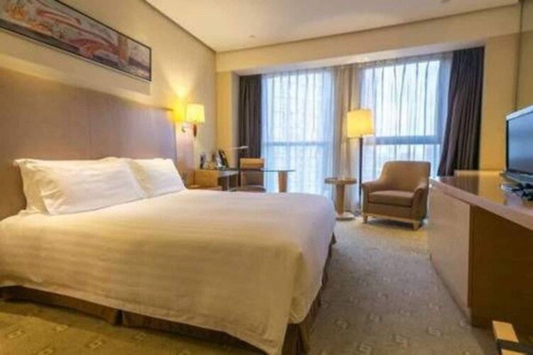 Regal Jinfeng Hotel