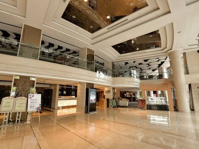 Regal Jinfeng Hotel