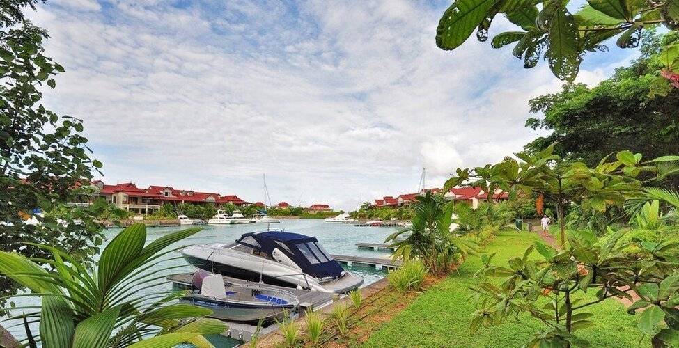 Eden Island, Beach Front, Luxury, 3 Bed Ensuite, Wifi