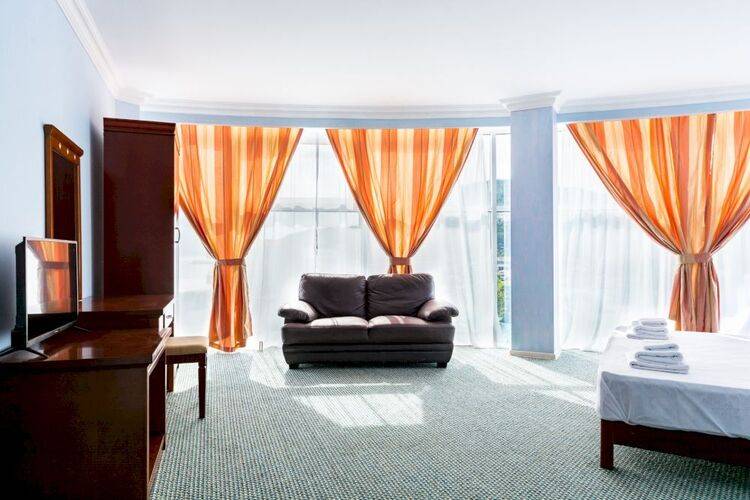 Кристалл Аппарт (Ex. Crystal Deluxe Hotel)