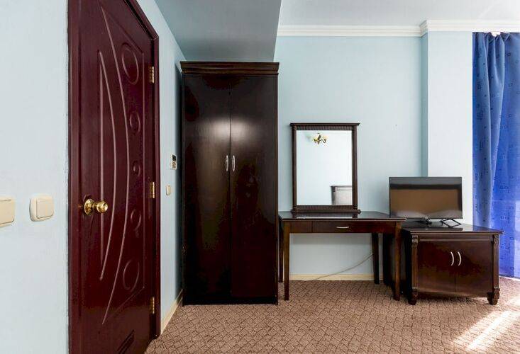 Кристалл Аппарт (Ex. Crystal Deluxe Hotel)