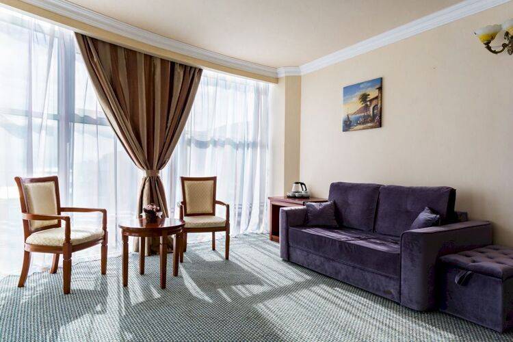 Кристалл Аппарт (Ex. Crystal Deluxe Hotel)
