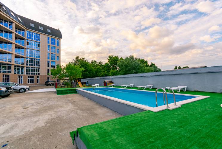 Кристалл Аппарт (Ex. Crystal Deluxe Hotel)