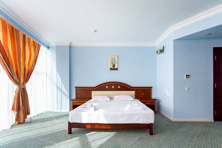 Кристалл Аппарт (Ex. Crystal Deluxe Hotel)