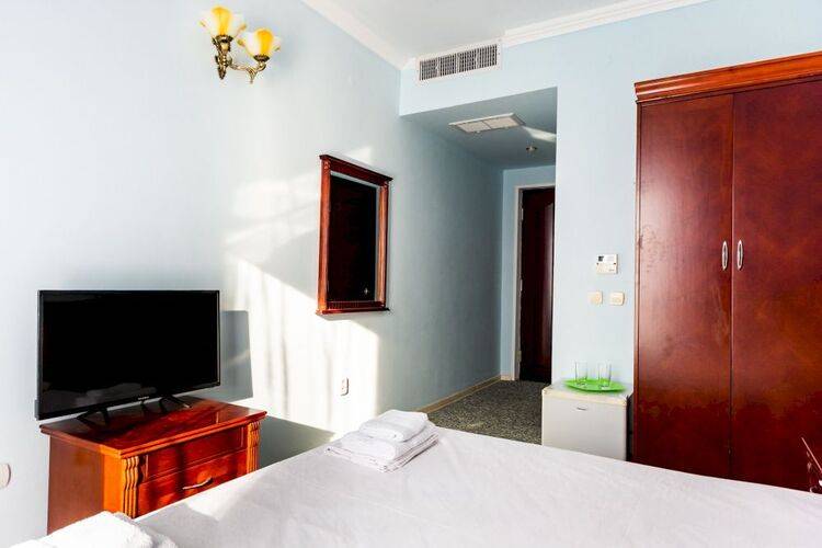 Кристалл Аппарт (Ex. Crystal Deluxe Hotel)