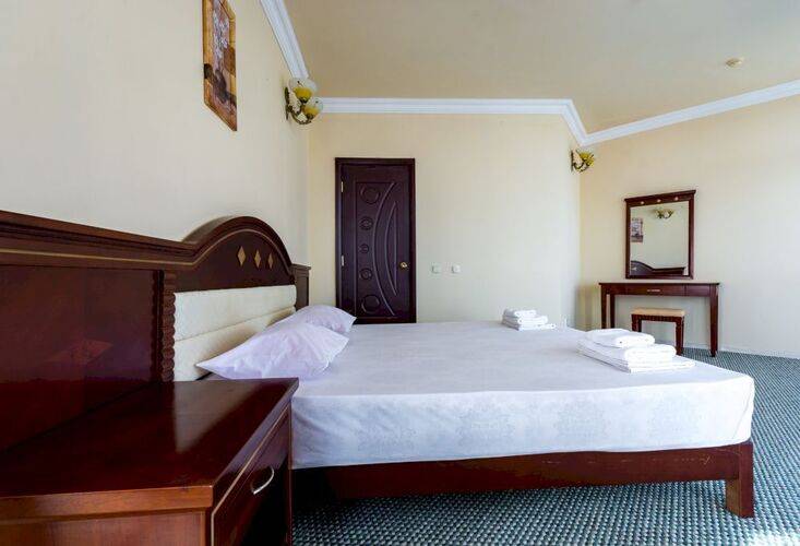 Кристалл Аппарт (Ex. Crystal Deluxe Hotel)
