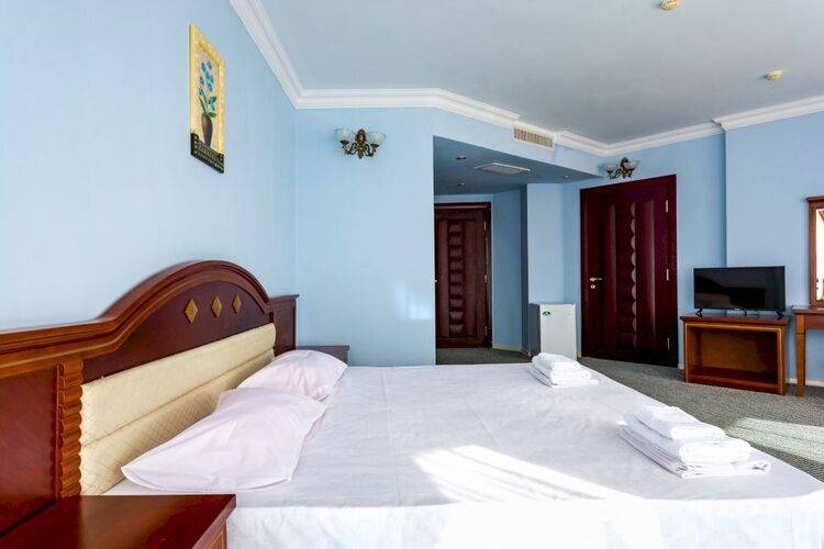 Кристалл Аппарт (Ex. Crystal Deluxe Hotel)