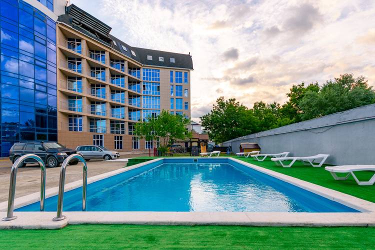Кристалл Аппарт (Ex. Crystal Deluxe Hotel)
