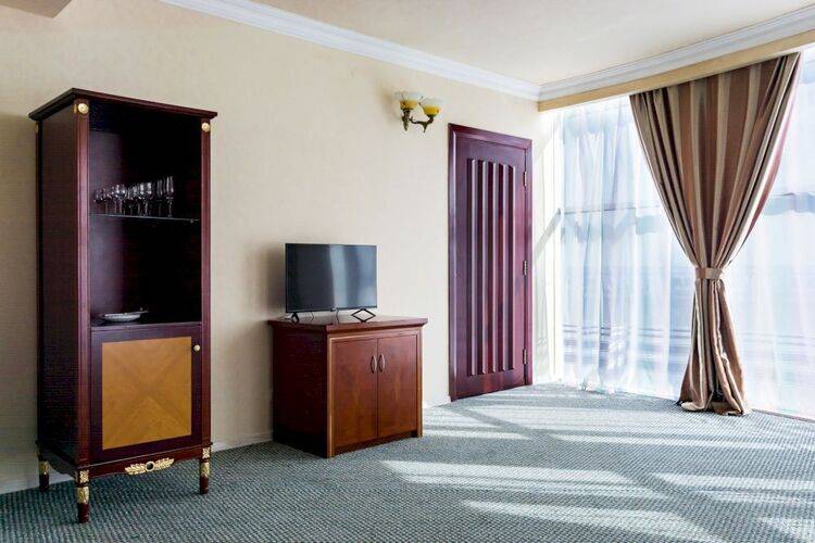 Кристалл Аппарт (Ex. Crystal Deluxe Hotel)