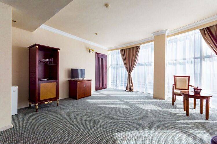 Кристалл Аппарт (Ex. Crystal Deluxe Hotel)