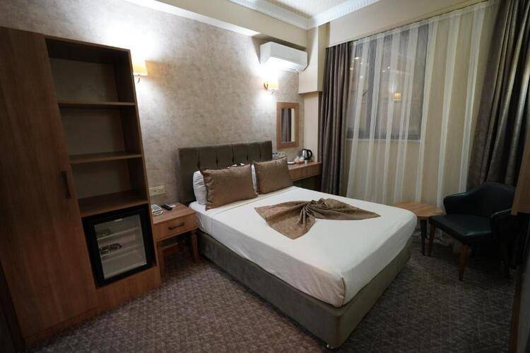 Sultan Hamit Hotel