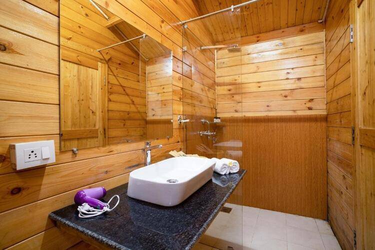 Stone Wood Village Resort Morjim