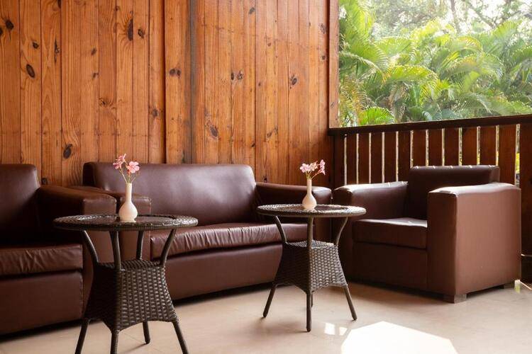 Stone Wood Village Resort Morjim