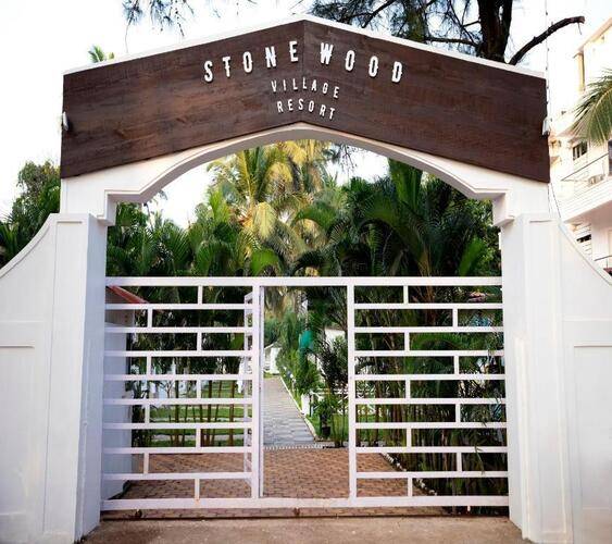 Stone Wood Village Resort Morjim
