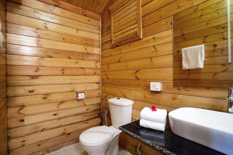 Stone Wood Village Resort Morjim