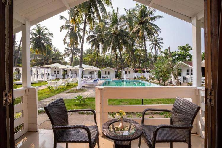Stone Wood Village Resort Morjim