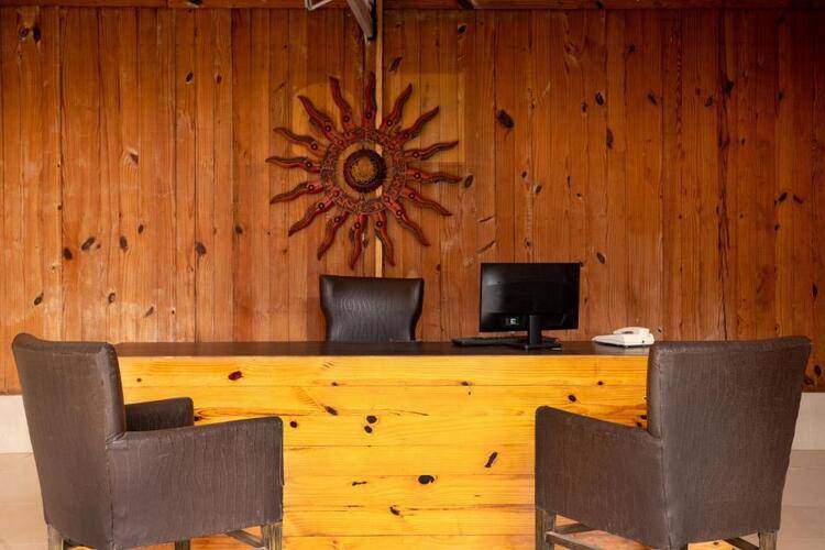 Stone Wood Village Resort Morjim