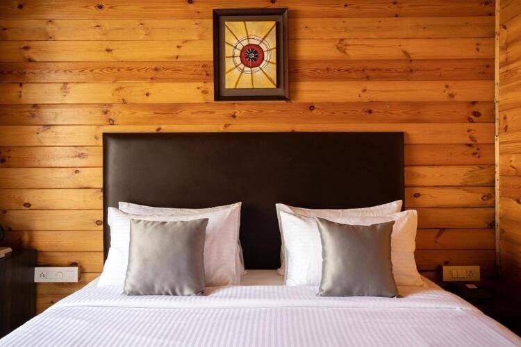 Stone Wood Village Resort Morjim