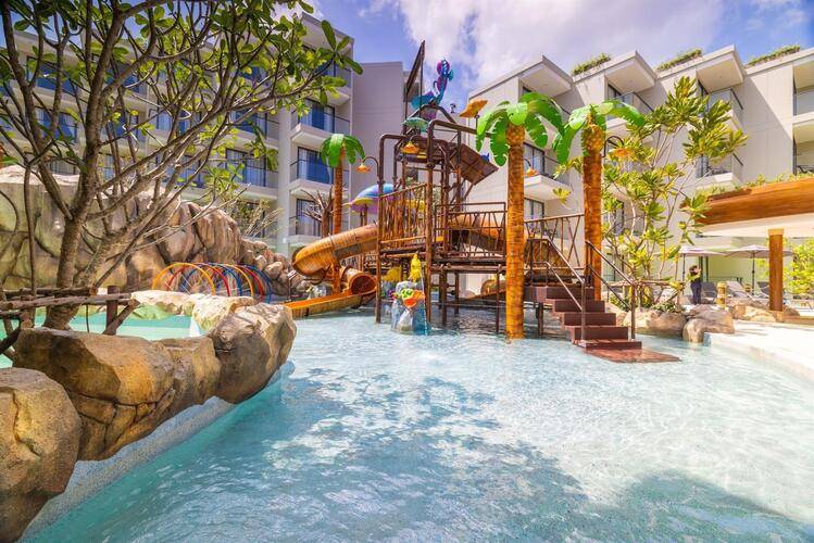 Phuket Emerald Beach Resort And Spa