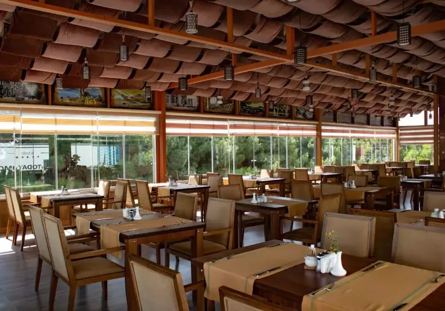 Grand Europe Hotel