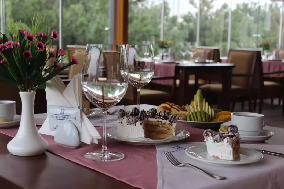 Grand Europe Hotel