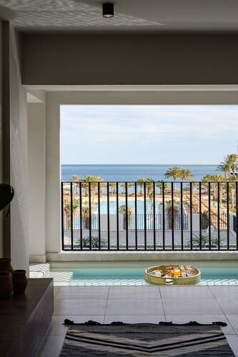 Serry Beach Resort