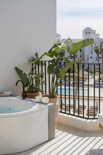 Serry Beach Resort