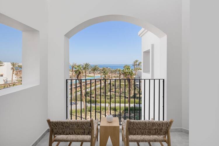 Serry Beach Resort