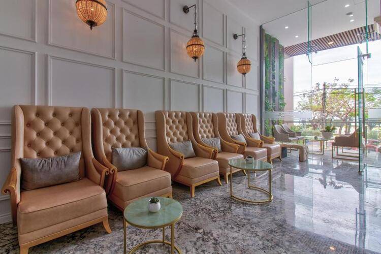 La Vague Hotel