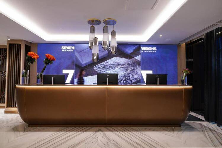 Seven Visions Hotel & Places, The Dvin