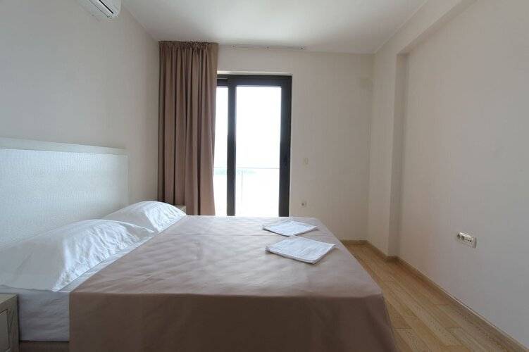 Apartments Aqua