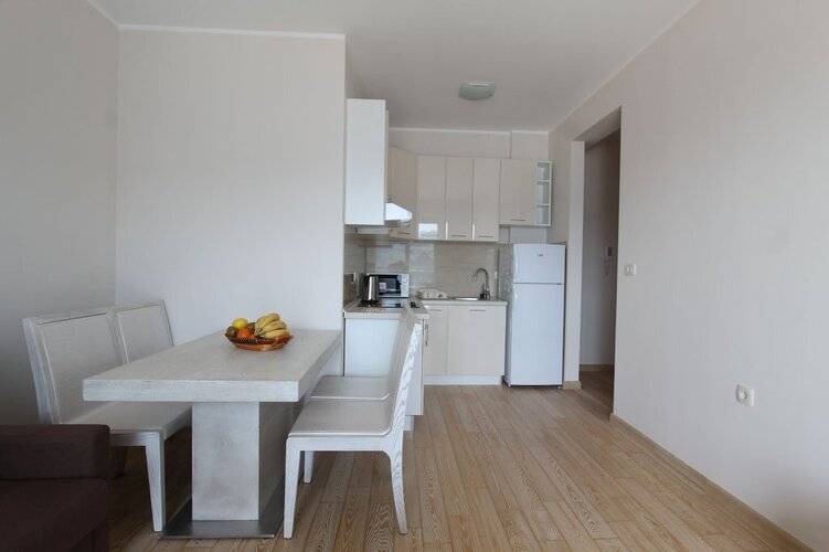 Apartments Aqua