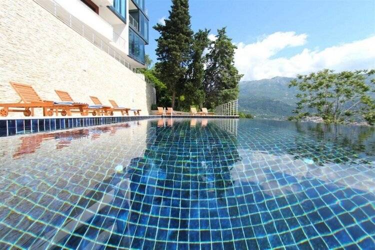 Apartments Aqua