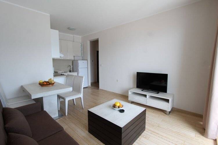 Apartments Aqua