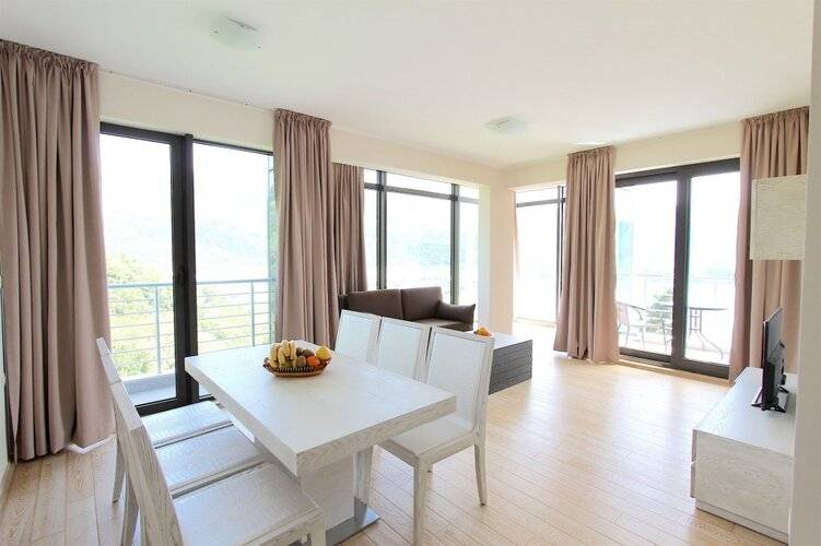 Apartments Aqua