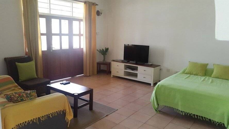 La Maison Hibiscus