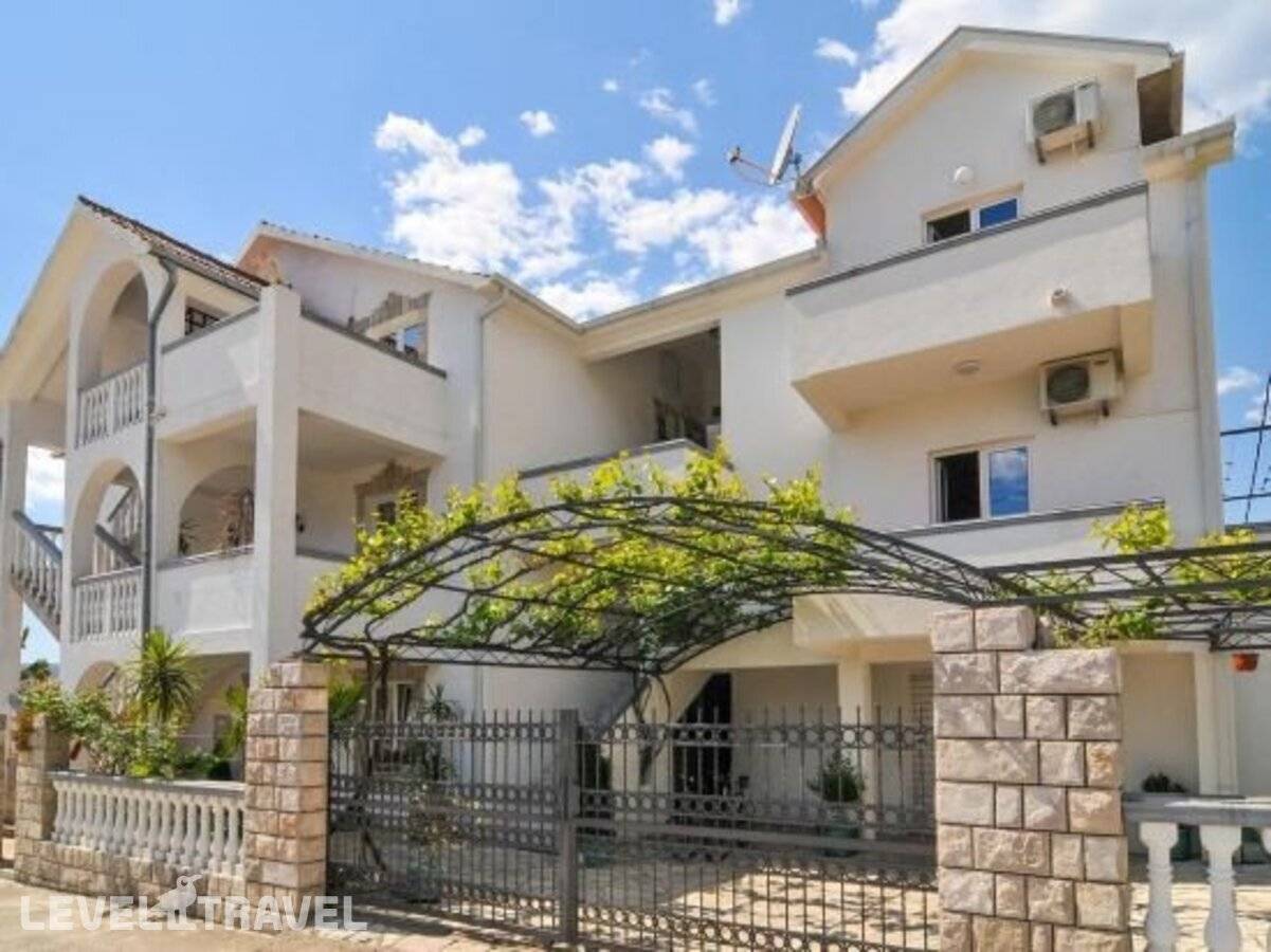 фотографии отеля Rooms Tamara в Черногория(Тиват) - фото №2