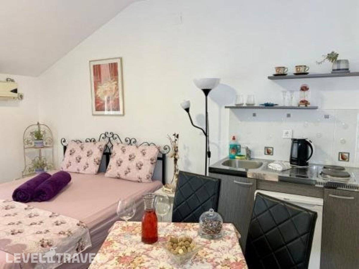 фотографии отеля Rooms Tamara в Черногория(Тиват) - фото №15