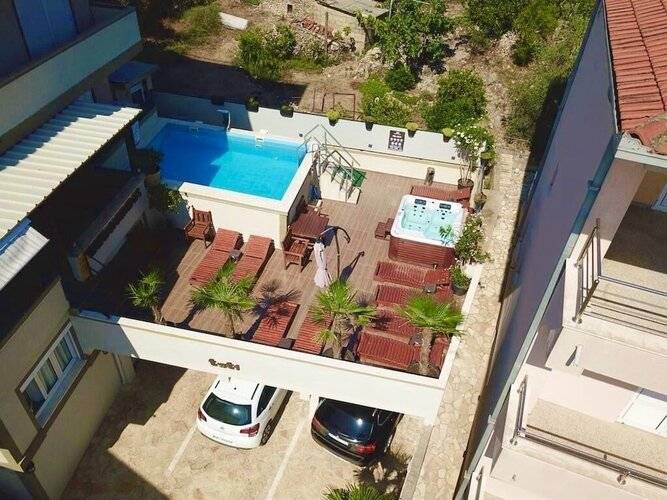 Apartments Tati