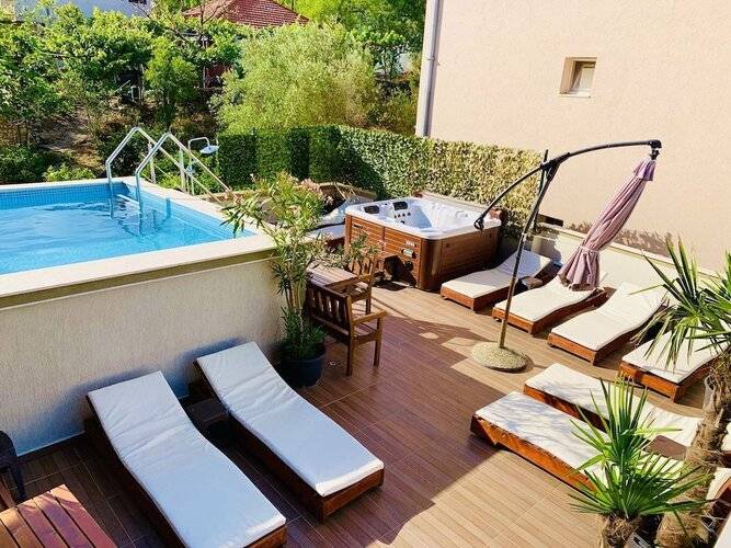 Apartments Tati