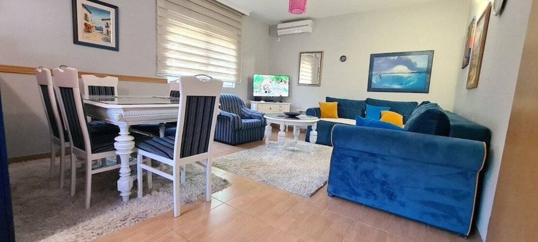 Apartments Aerodrom