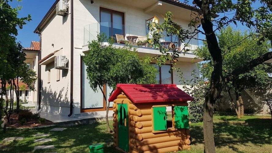 Apartments Aerodrom
