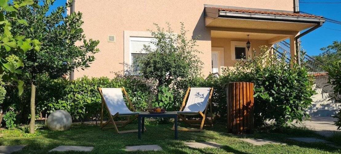 Apartments Aerodrom