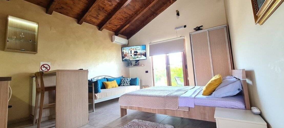 Apartments Aerodrom
