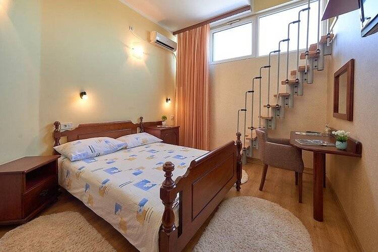 Hotel Laguna