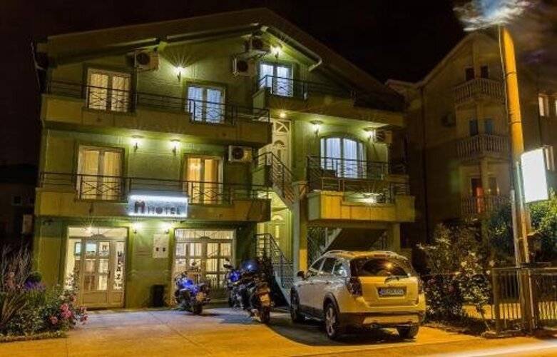 Hotel M