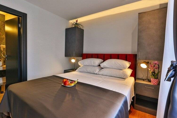 Hotel M