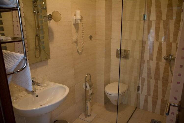 Hotel M
