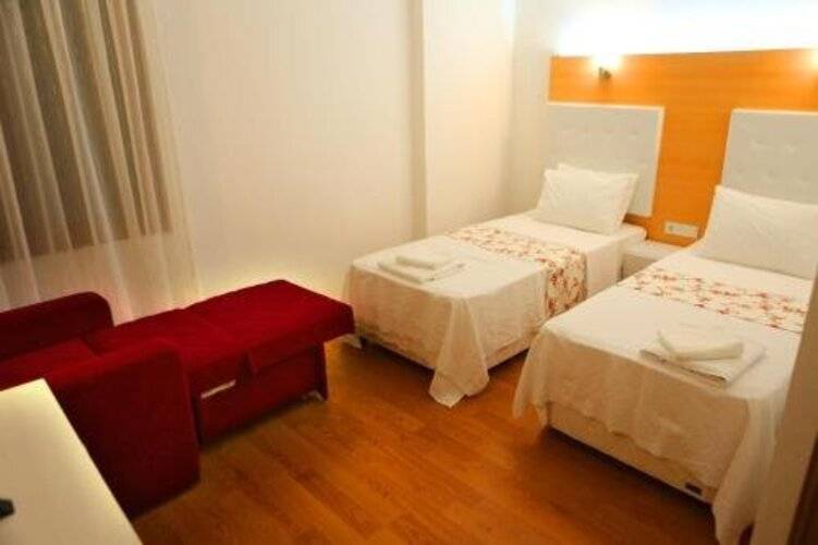 Ugur Hotel
